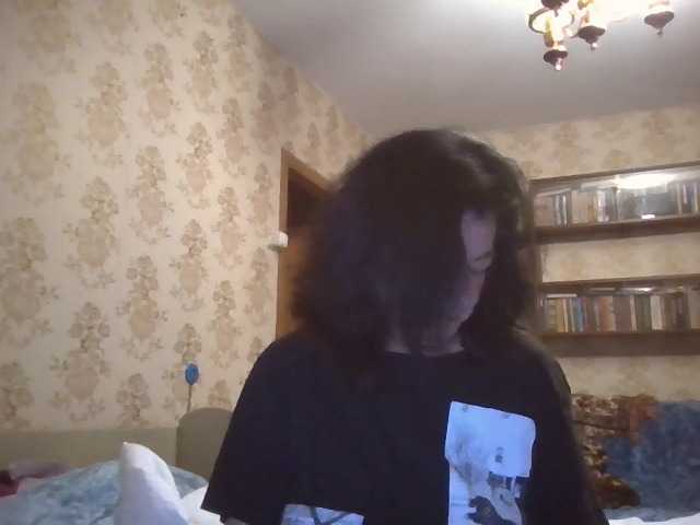krisshurdlove live cam on BongaCams