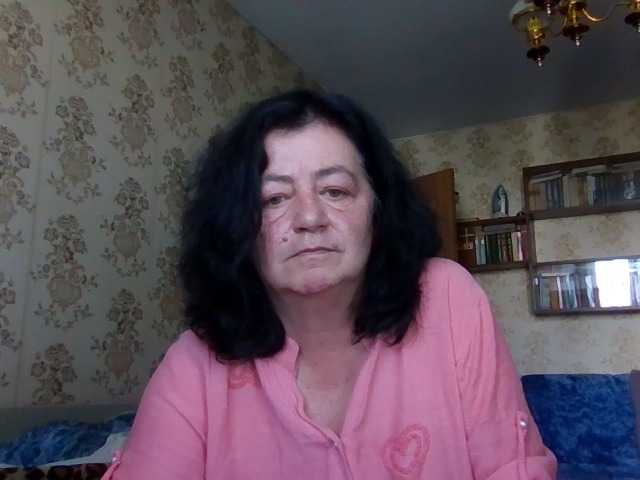 krisshurdlove live cam on BongaCams