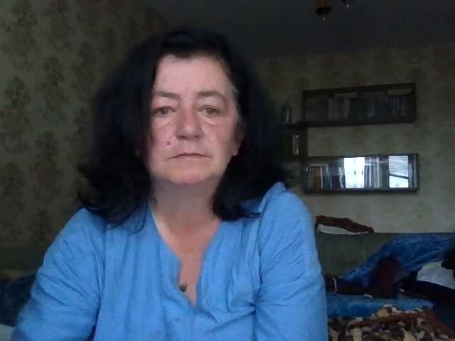 krisshurdlove live cam on BongaCams