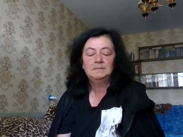 krisshurdlove, en directo ahora en BongaCams