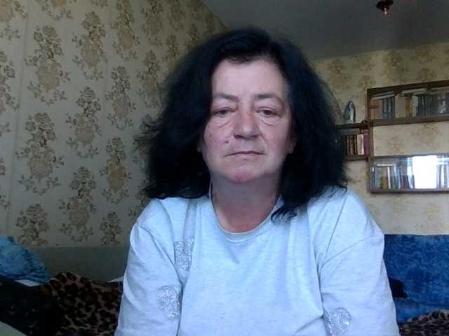 krisshurdlove live cam on BongaCams