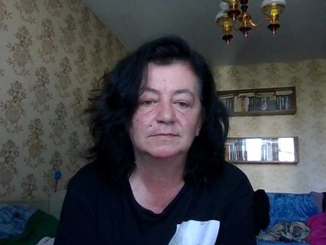 krisshurdlove live cam on BongaCams