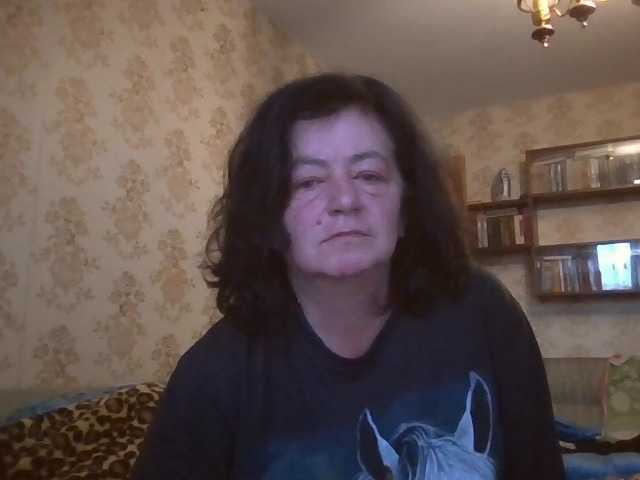 krisshurdlove live cam on BongaCams