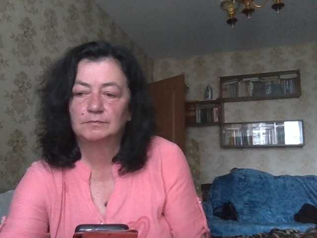 krisshurdlove live cam preview