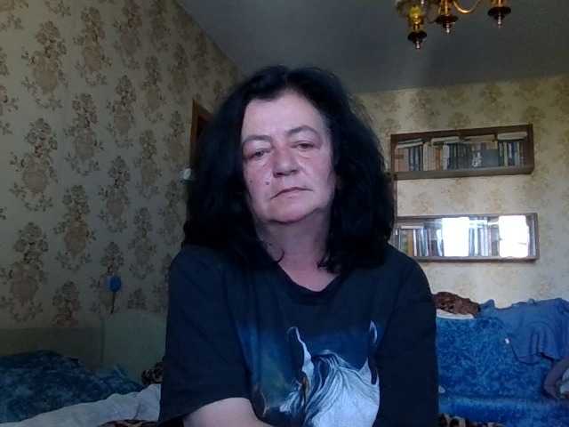 krisshurdlove live cam on BongaCams