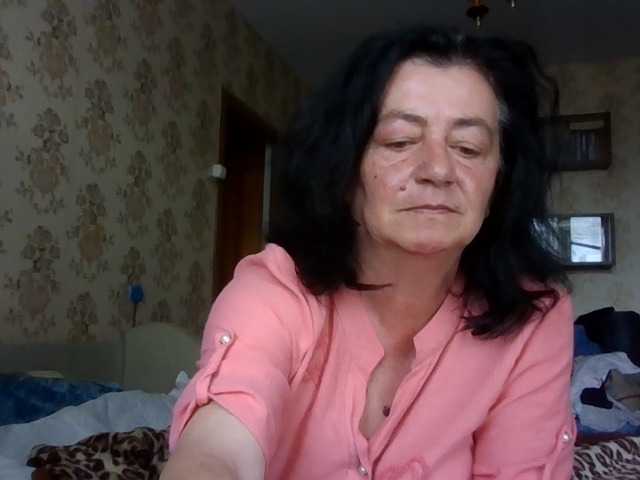 krisshurdlove live cam on BongaCams