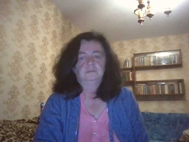 krisshurdlove live cam on BongaCams