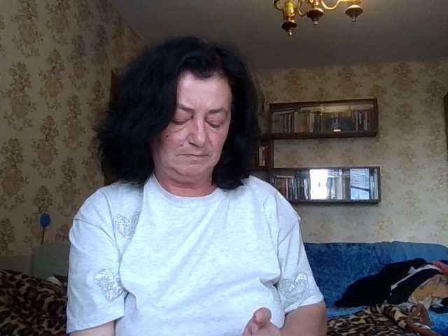 krisshurdlove live cam on BongaCams