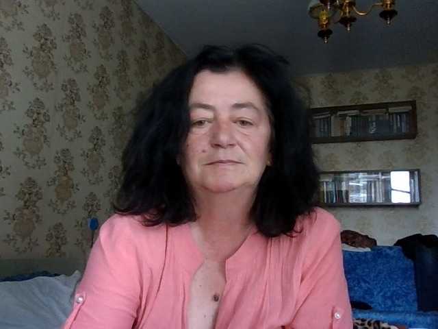 krisshurdlove live cam on BongaCams