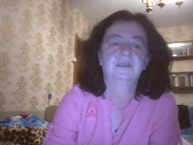 krisshurdlove live cam on BongaCams