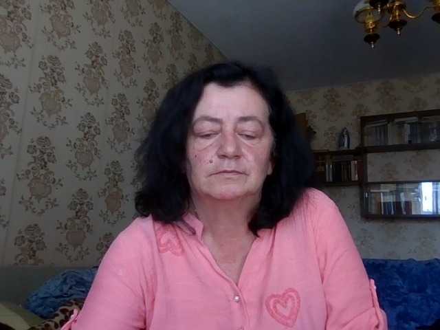 krisshurdlove live cam on BongaCams