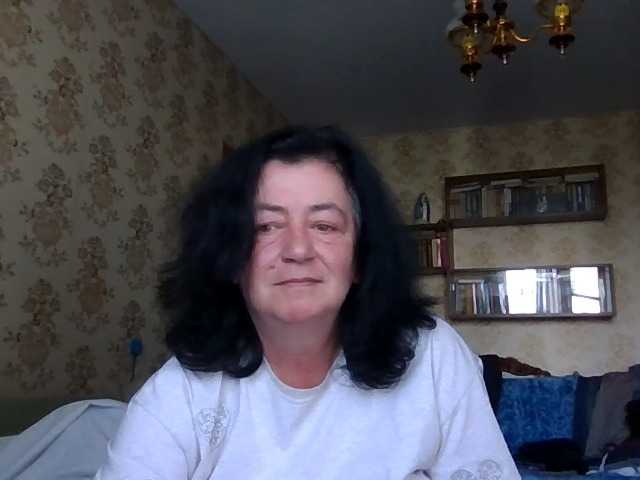 krisshurdlove live cam on BongaCams