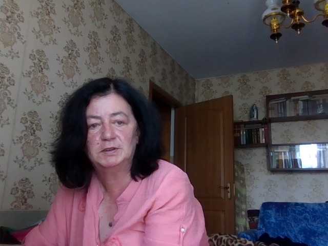 krisshurdlove live cam on BongaCams