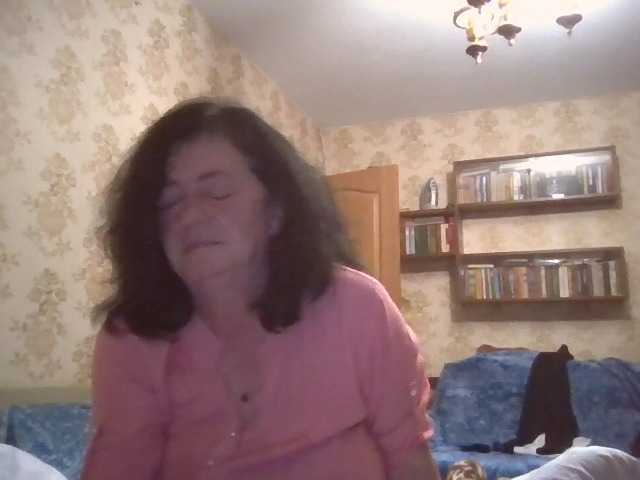 krisshurdlove live cam on BongaCams