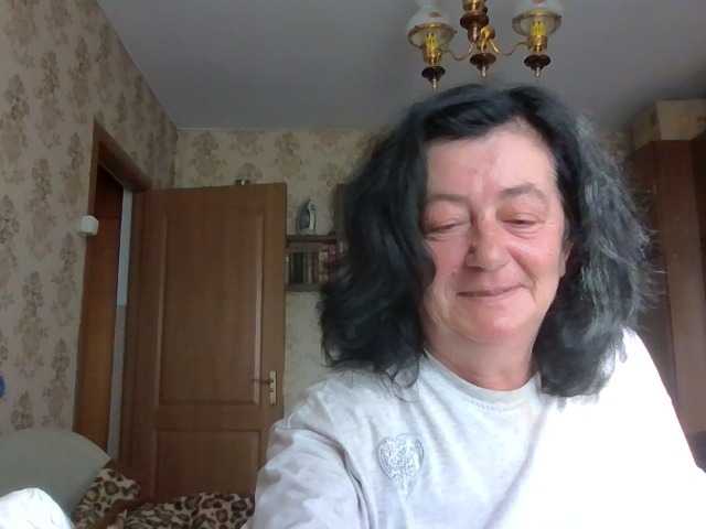krisshurdlove live cam on BongaCams