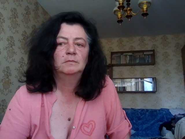 krisshurdlove live cam on BongaCams