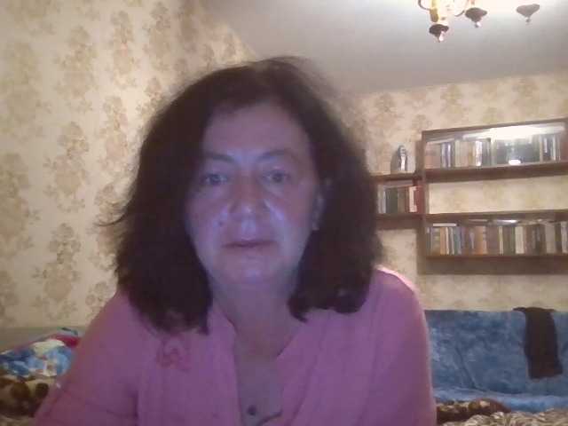 krisshurdlove live cam on BongaCams