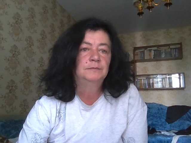 krisshurdlove — live female cam