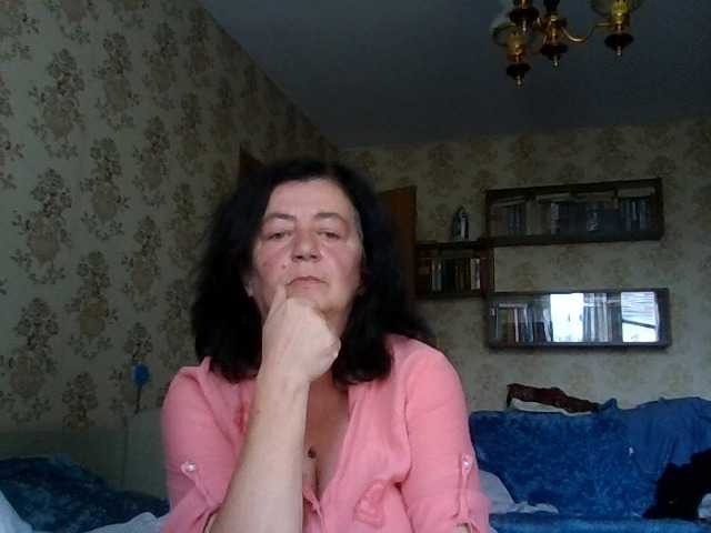 krisshurdlove live cam on BongaCams