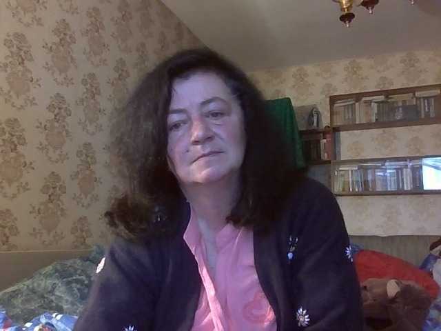 krisshurdlove webcam model
