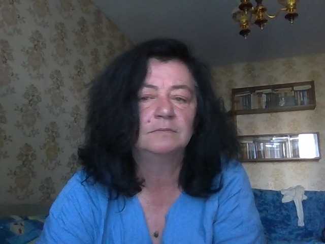 krisshurdlove live cam on BongaCams