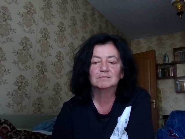 krisshurdlove live cam on BongaCams