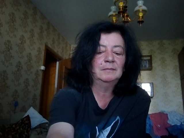 krisshurdlove live cam on BongaCams
