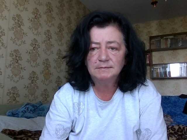 krisshurdlove live cam on BongaCams