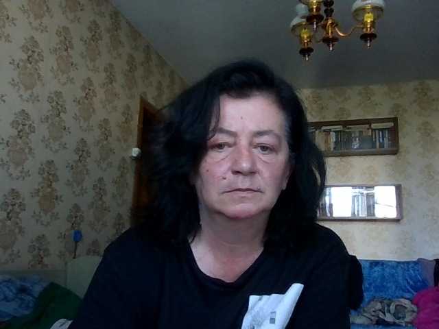 krisshurdlove live cam on BongaCams