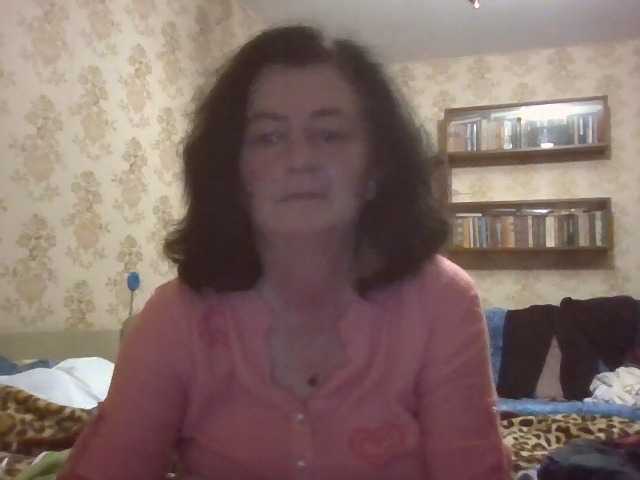 krisshurdlove live cam on BongaCams