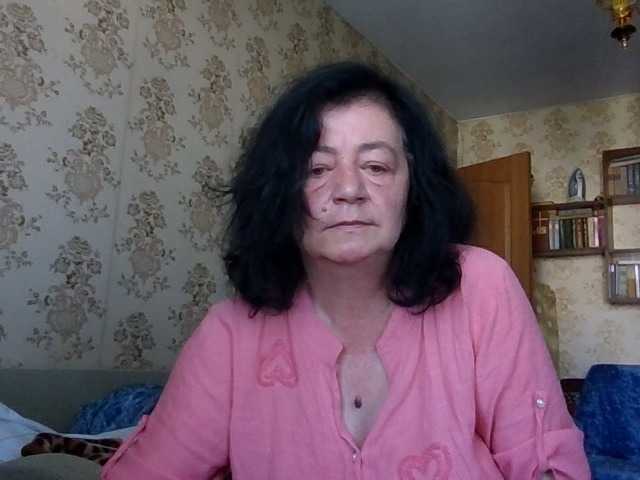 krisshurdlove live cam on BongaCams