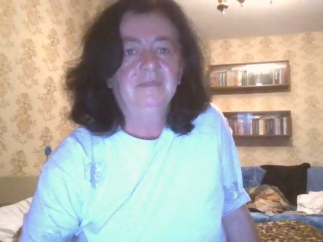 krisshurdlove live cam on BongaCams