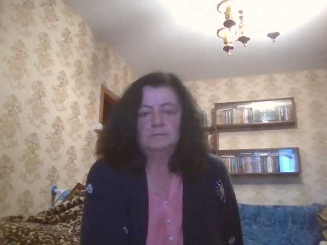 krisshurdlove live cam on BongaCams