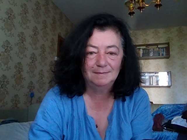 krisshurdlove live cam on BongaCams