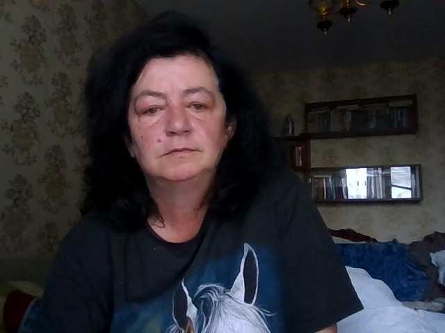 krisshurdlove live cam on BongaCams