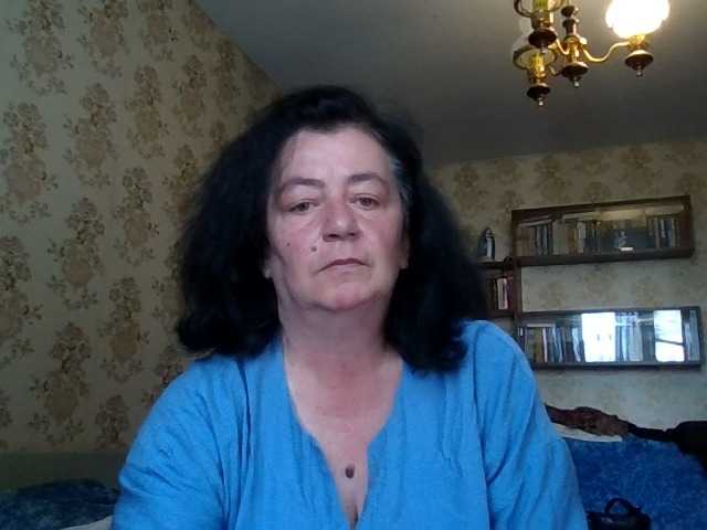 krisshurdlove live cam on BongaCams