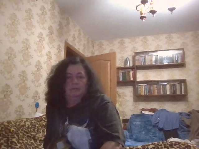 krisshurdlove live cam preview