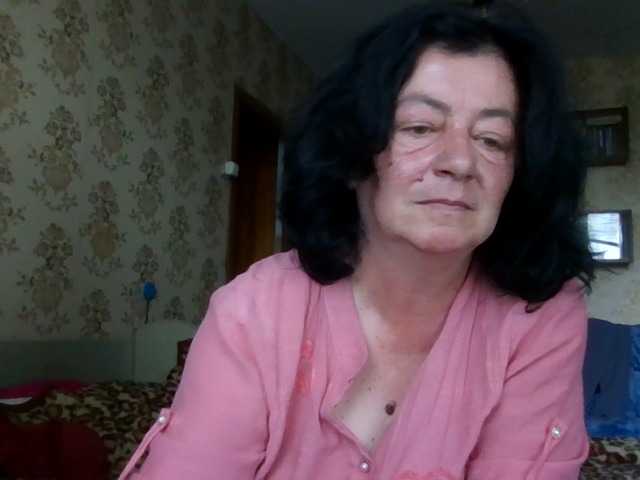 krisshurdlove live cam on BongaCams