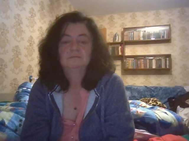 krisshurdlove live cam on BongaCams