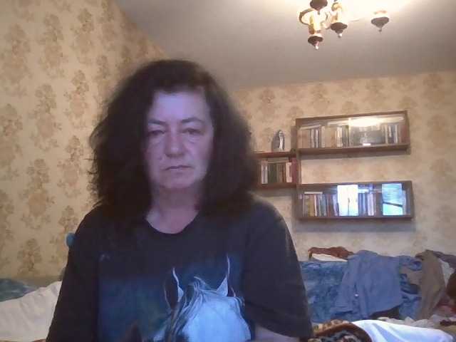 krisshurdlove live cam on BongaCams
