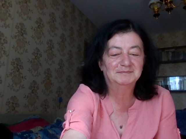 krisshurdlove live cam on BongaCams