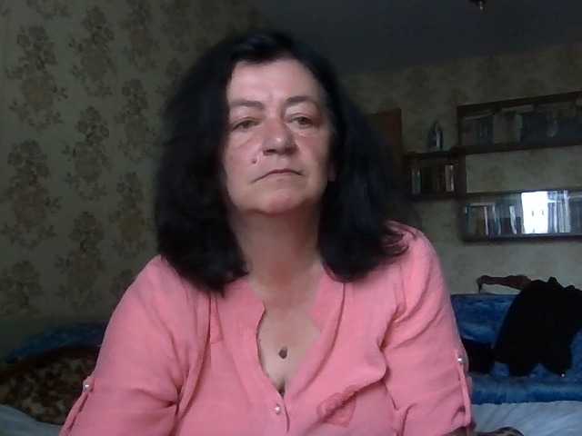 krisshurdlove live cam on BongaCams