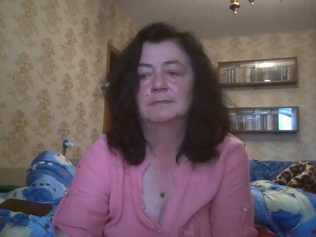 krisshurdlove live cam on BongaCams
