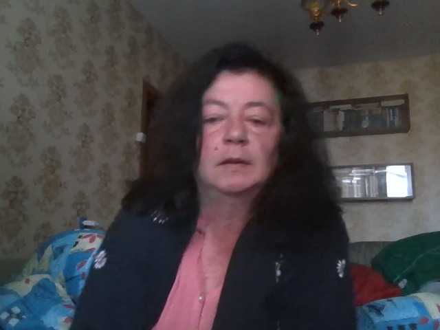 krisshurdlove live cam on BongaCams