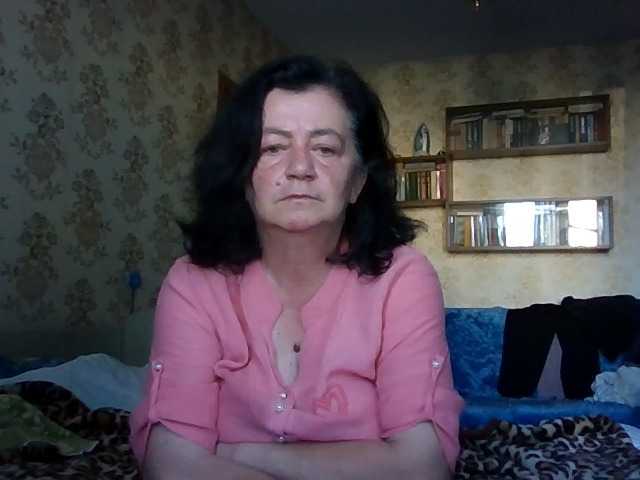 модель krisshurdlove