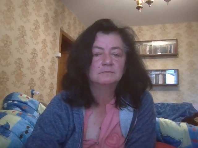 krisshurdlove live cam on BongaCams