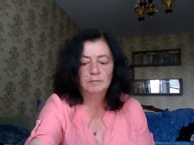 krisshurdlove live cam on BongaCams