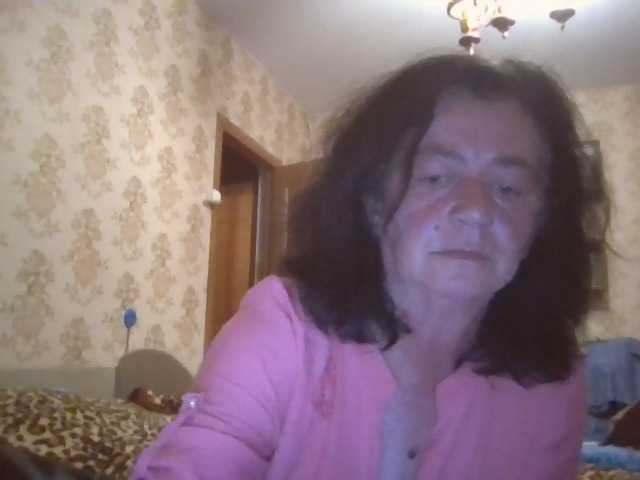 krisshurdlove live cam on BongaCams