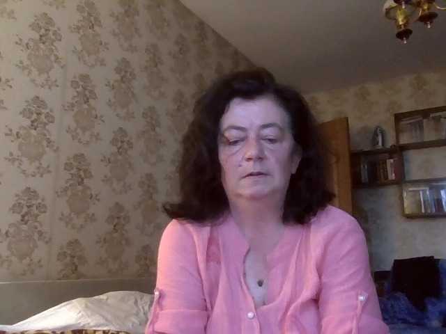 krisshurdlove live cam on BongaCams