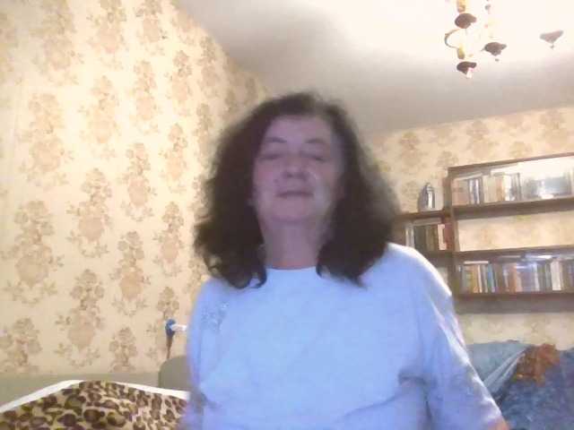 krisshurdlove live cam on BongaCams